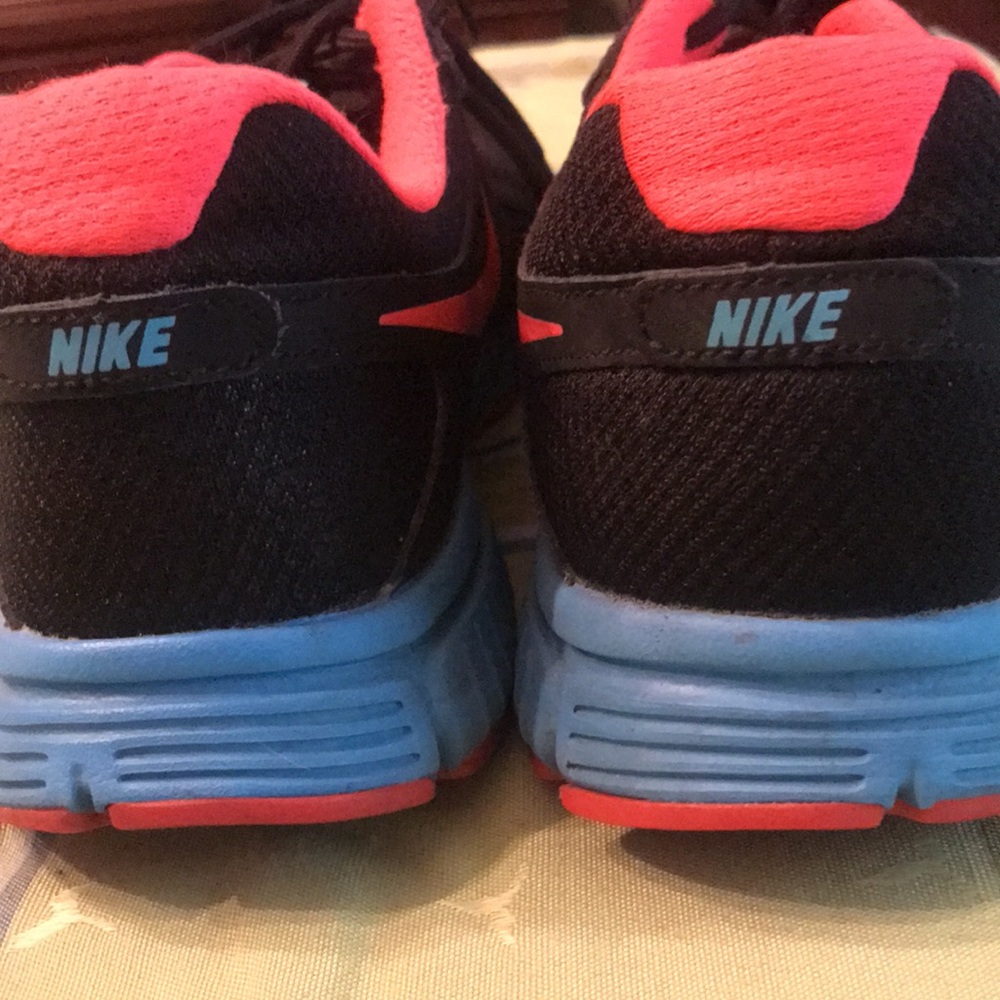Nike Revolution 2 shoes  Women’s Size 9 - Picture 3 of 8